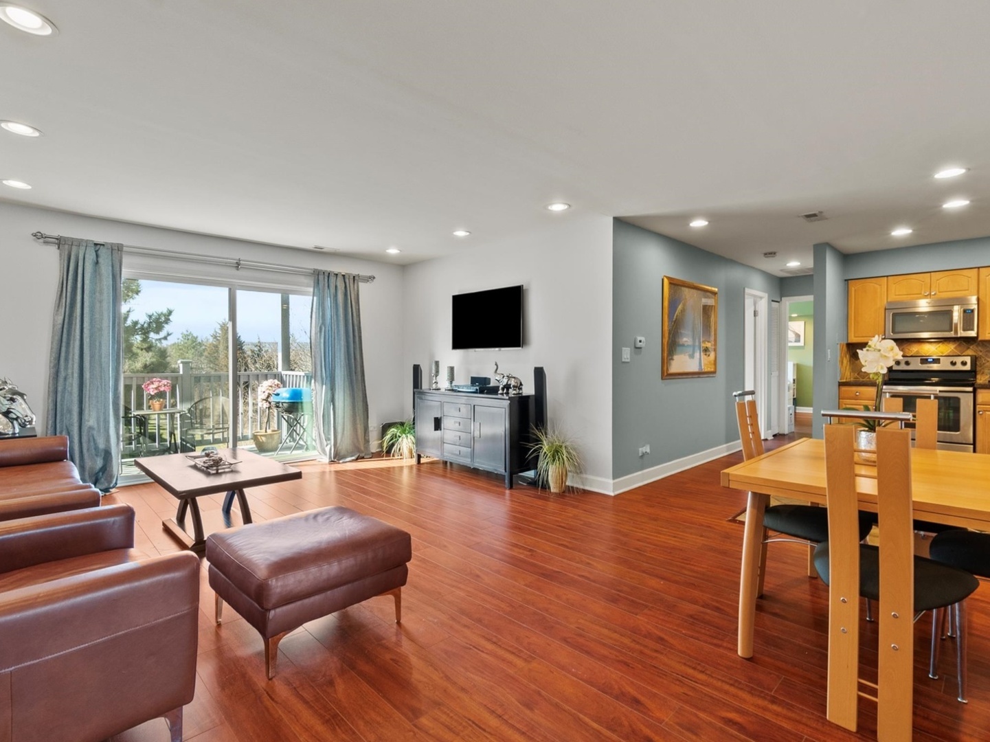 668 Pinecrest Drive 203