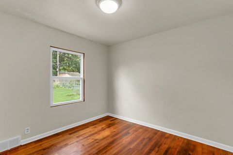 Tiny photo for 605 S Draper Avenue, Champaign, IL 61821 (MLS # 12690617)