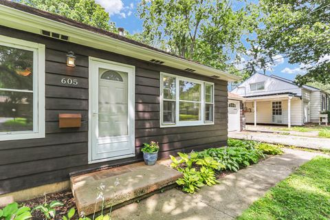 Tiny photo for 605 S Draper Avenue, Champaign, IL 61821 (MLS # 12690617)