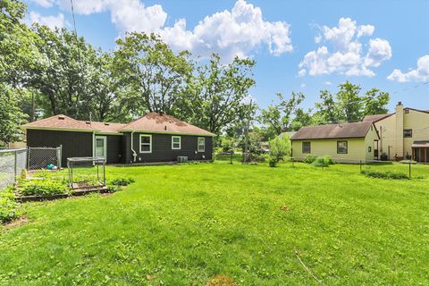Tiny photo for 605 S Draper Avenue, Champaign, IL 61821 (MLS # 12690617)
