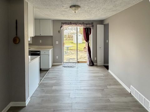 Tiny photo for 714 Landon Avenue, Winthrop Harbor, IL 60096 (MLS # 12591774)