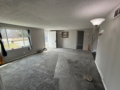 Tiny photo for 714 Landon Avenue, Winthrop Harbor, IL 60096 (MLS # 12591774)