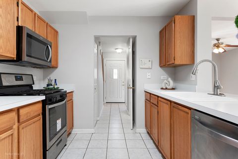 Tiny photo for 1093 SYMPHONY Drive #1093, Aurora, IL 60504 (MLS # 12502063)