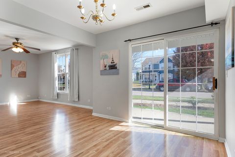 Tiny photo for 1093 SYMPHONY Drive #1093, Aurora, IL 60504 (MLS # 12502063)