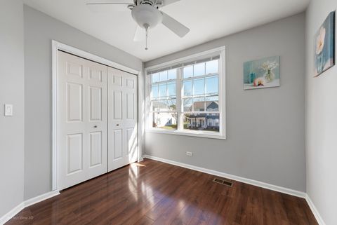 Tiny photo for 1093 SYMPHONY Drive #1093, Aurora, IL 60504 (MLS # 12502063)