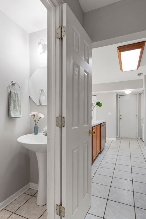 Tiny photo for 1093 SYMPHONY Drive #1093, Aurora, IL 60504 (MLS # 12502063)