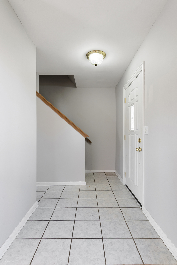 1093 SYMPHONY Drive 1093