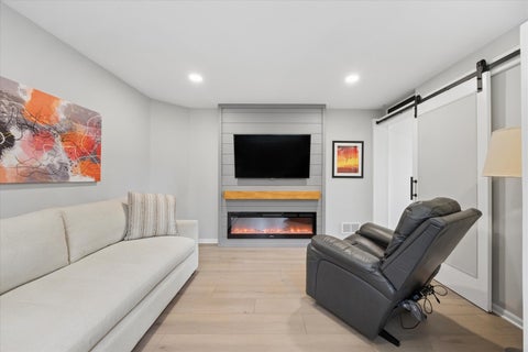 Tiny photo for 66 Cherbourg Court, Wheeling, IL 60090 (MLS # 12653553)