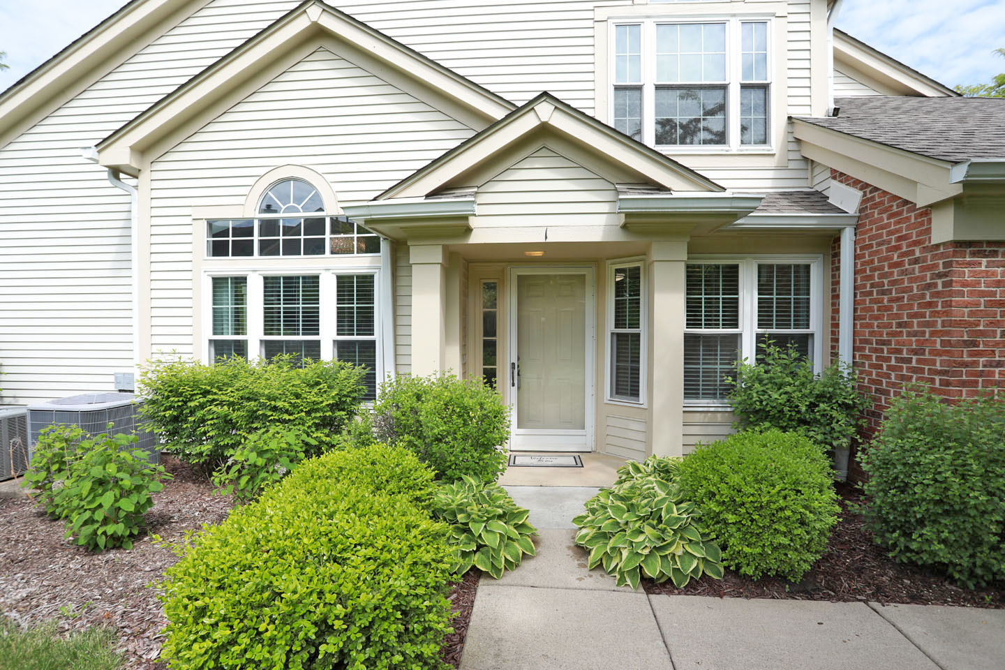 339 Ashford Circle 1