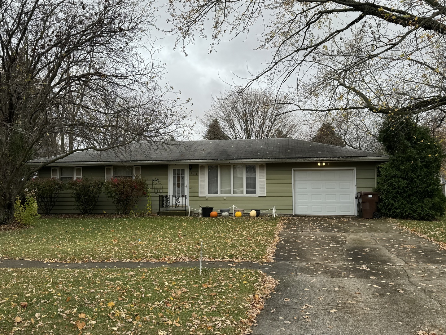 478 N Bossert Street
