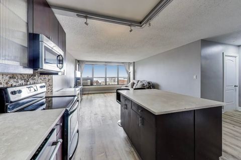 Tiny photo for 2930 N SHERIDAN Road #2111, Chicago, IL 60657 (MLS # 12487317)