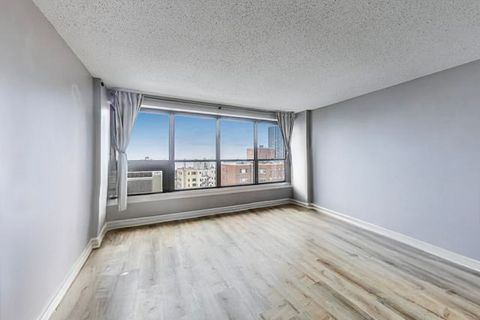 Tiny photo for 2930 N SHERIDAN Road #2111, Chicago, IL 60657 (MLS # 12487317)
