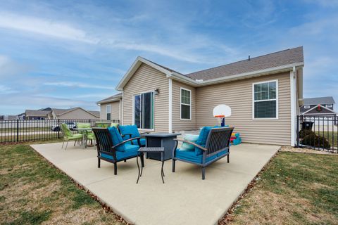 Tiny photo for 407 Bobwhite Way, Normal, IL 61761 (MLS # 12538447)