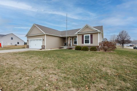 Tiny photo for 407 Bobwhite Way, Normal, IL 61761 (MLS # 12538447)