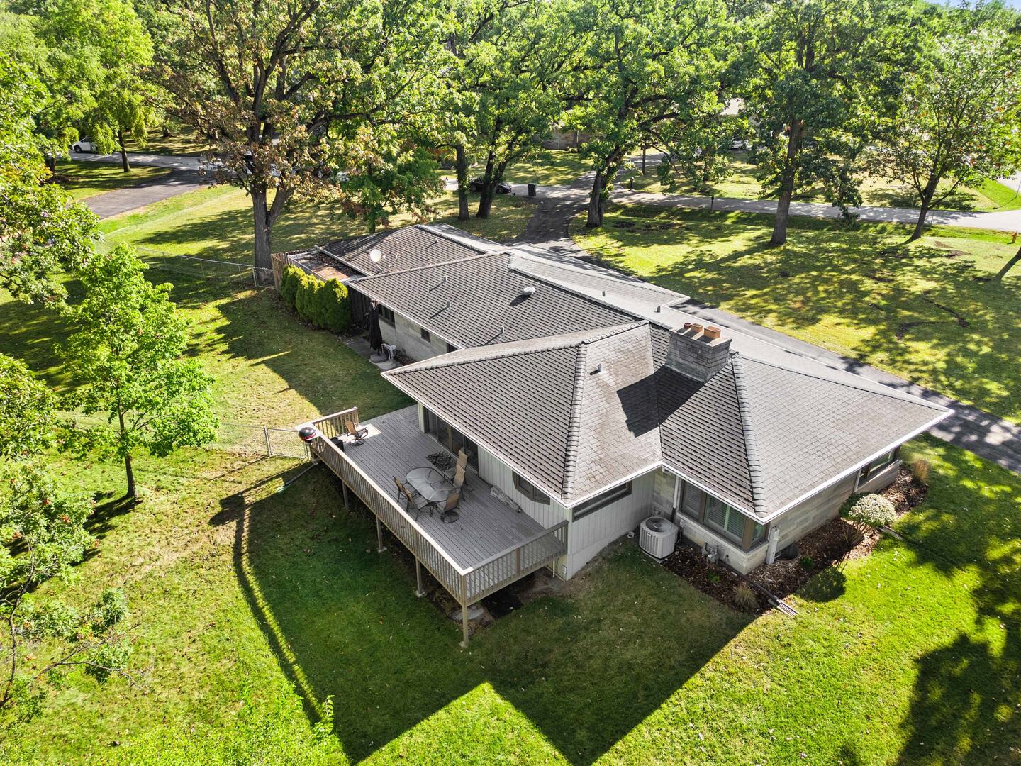 200 N Forest Court