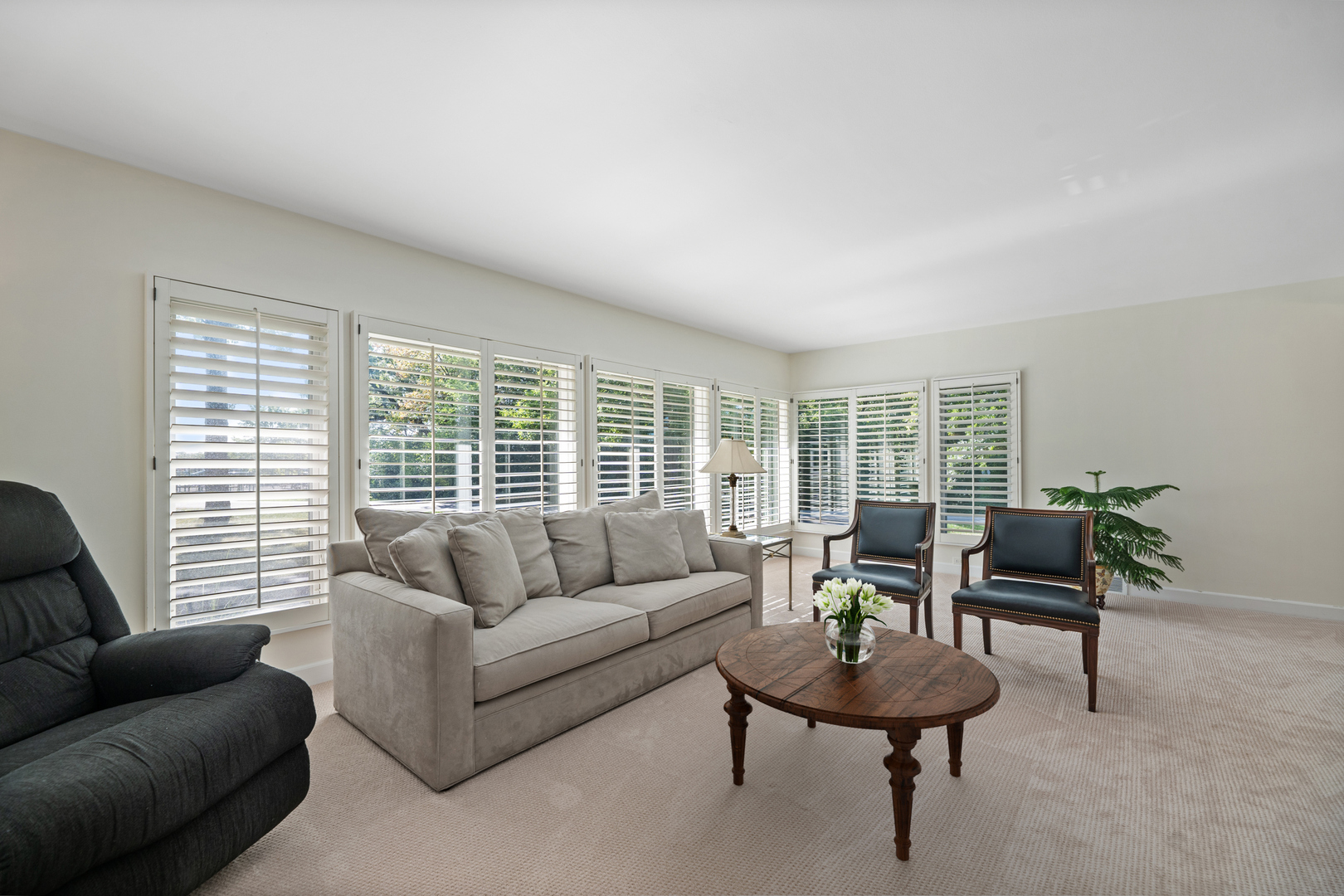 200 N Forest Court