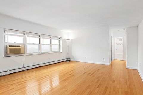 Tiny photo for 4960 N Marine Drive #1519, Chicago, IL 60640 (MLS # 12625370)