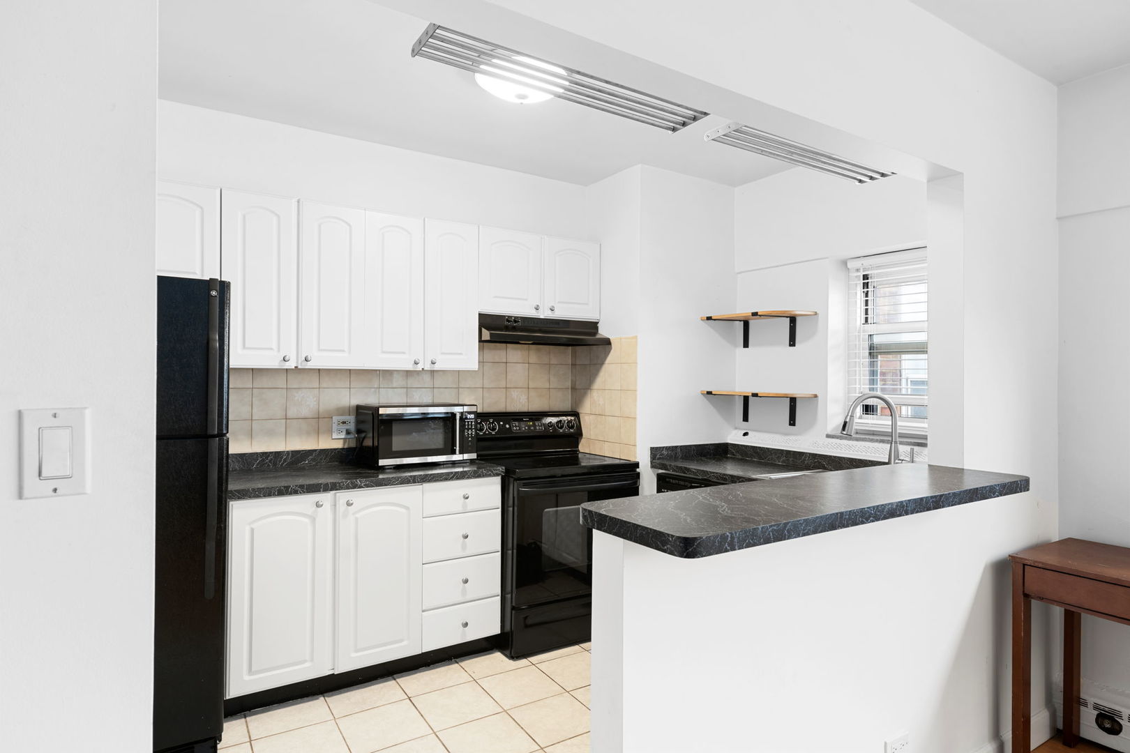 4960 N Marine Drive 1519