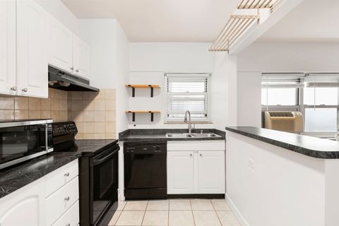 Tiny photo for 4960 N Marine Drive #1519, Chicago, IL 60640 (MLS # 12625370)