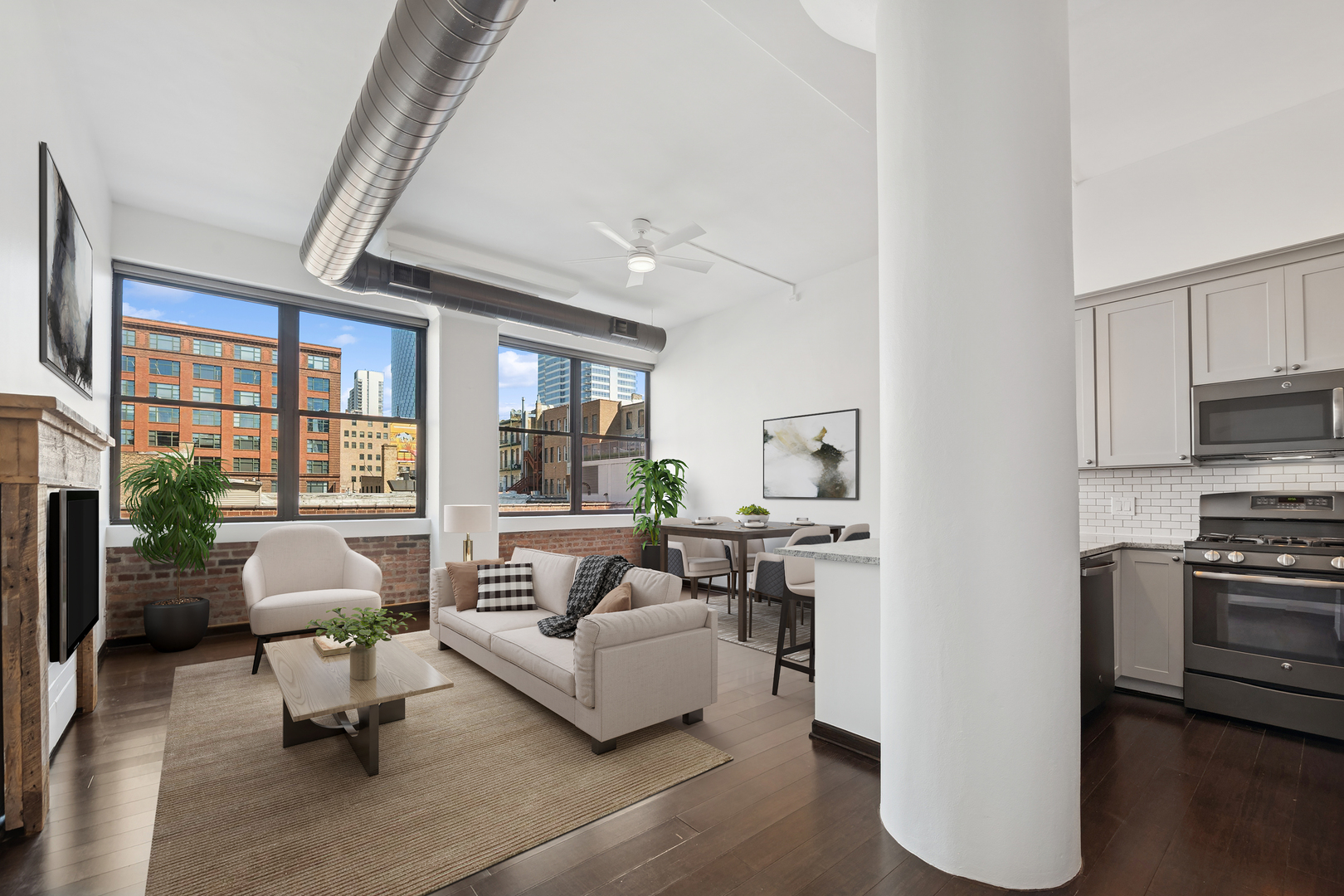 812 W Van Buren Street 2H