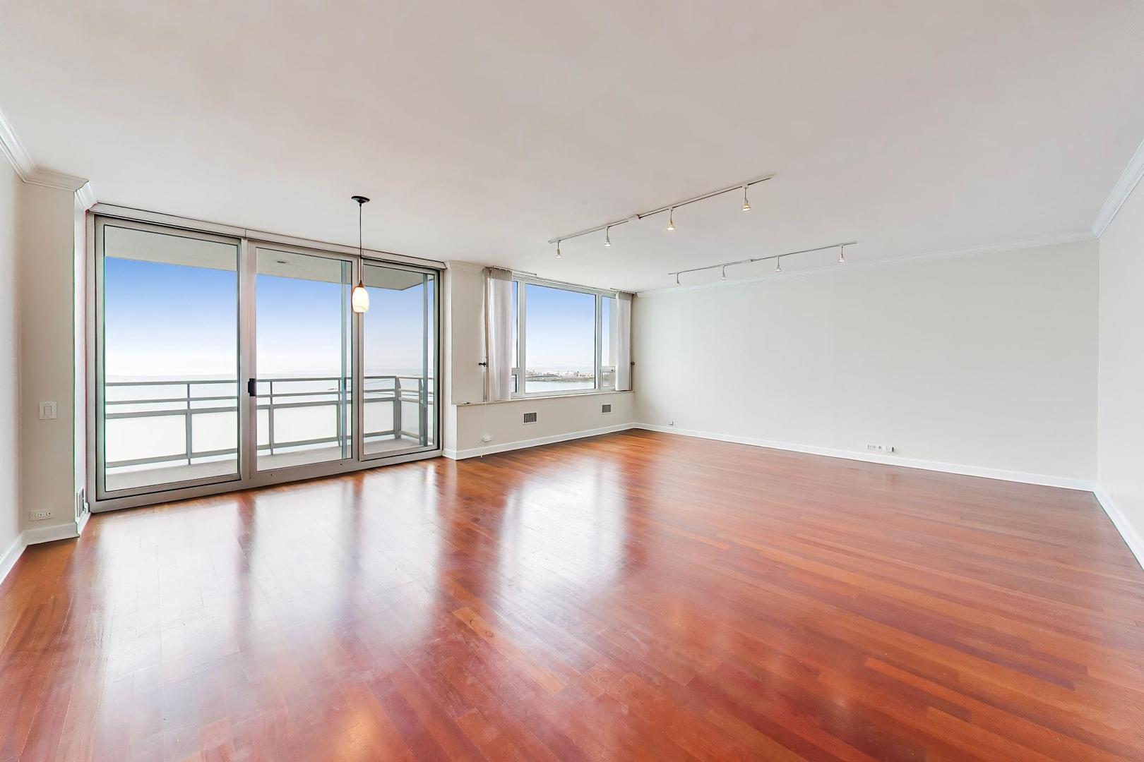 1300 N Lake Shore Drive 27C