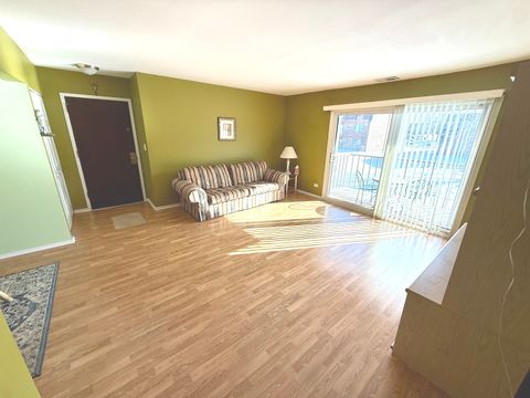 Tiny photo for 631 Derry Court #2C, Schaumburg, IL 60193 (MLS # 12550919)