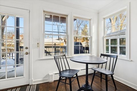 Tiny photo for 6770 N Keota Avenue, Chicago, IL 60646 (MLS # 12530634)