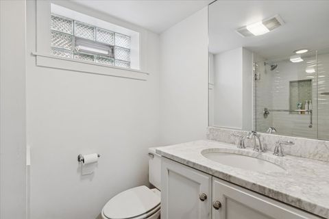 Tiny photo for 6770 N Keota Avenue, Chicago, IL 60646 (MLS # 12530634)