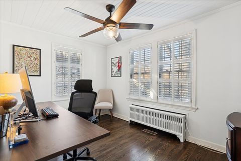 Tiny photo for 6770 N Keota Avenue, Chicago, IL 60646 (MLS # 12530634)