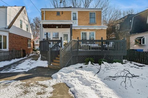 Tiny photo for 6770 N Keota Avenue, Chicago, IL 60646 (MLS # 12530634)
