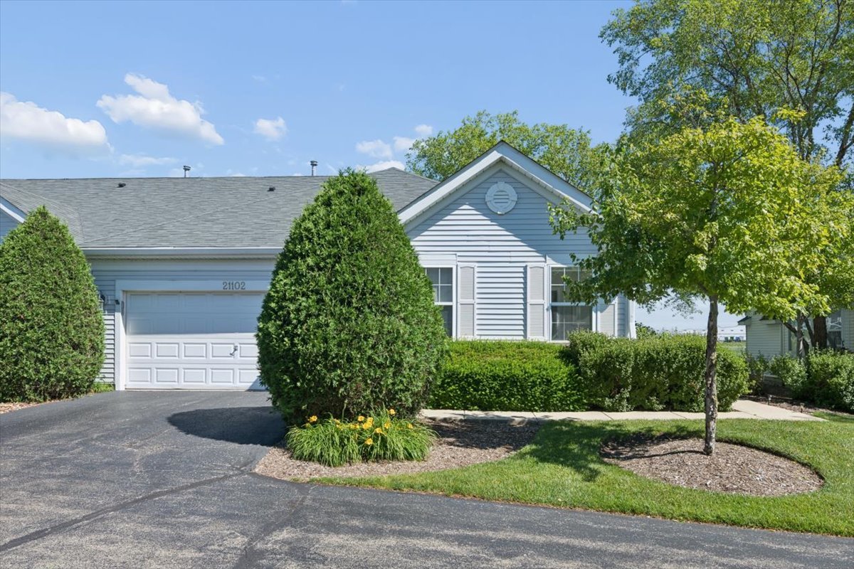 21102 W Cypress Court