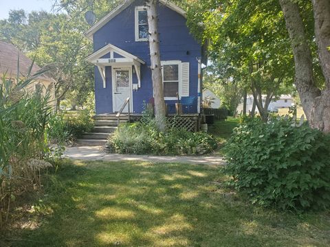Tiny photo for 322 N Peoria Street, Gilman, IL 60938 (MLS # 12469804)