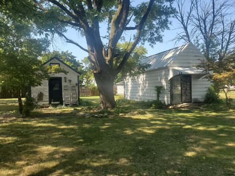 Tiny photo for 322 N Peoria Street, Gilman, IL 60938 (MLS # 12469804)