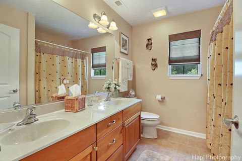 Tiny photo for 1606 Tecumseh Drive, McHenry, IL 60050 (MLS # 12601204)