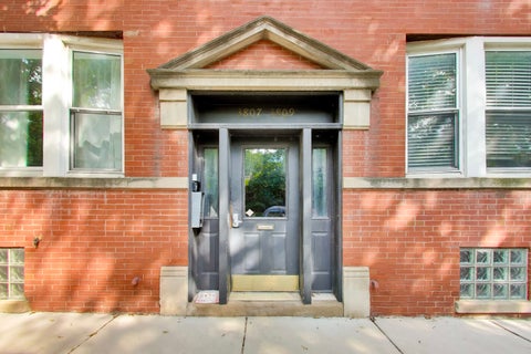 Photo of 3809 N Ravenswood Avenue #2, Chicago, IL 60613 (MLS # 12779749)