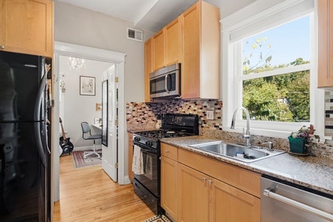 Tiny photo for 3809 N Ravenswood Avenue #2, Chicago, IL 60613 (MLS # 12779749)