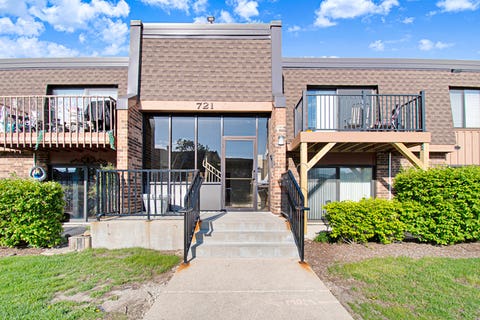 Photo of 721 Tipperary Court #1A, Schaumburg, IL 60193 (MLS # 12707086)