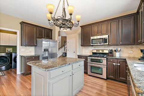 Tiny photo for 142 Meadows Drive, Gilberts, IL 60136 (MLS # 12640607)