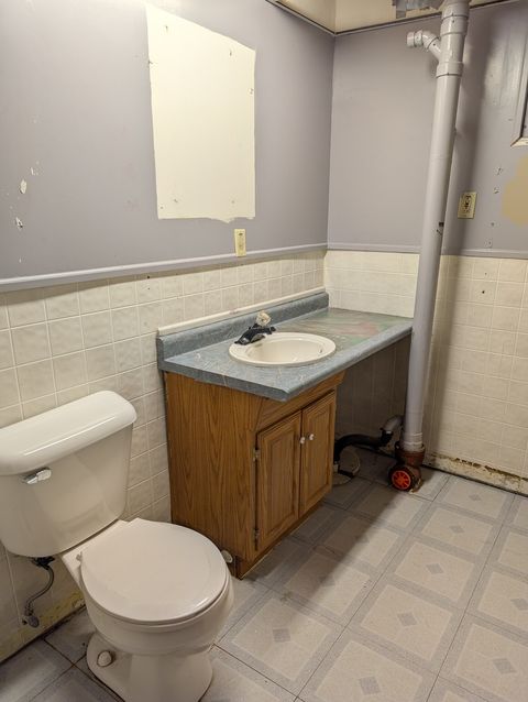 Tiny photo for 2042 Kenneth Drive, Freeport, IL 61032 (MLS # 12524864)