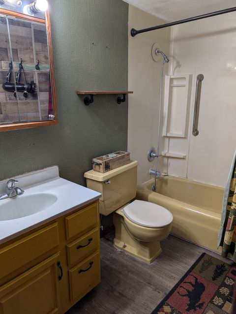 Tiny photo for 2042 Kenneth Drive, Freeport, IL 61032 (MLS # 12524864)