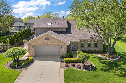 Tiny photo for 17300 Brook Hill Drive, Orland Park, IL 60467 (MLS # 12632602)