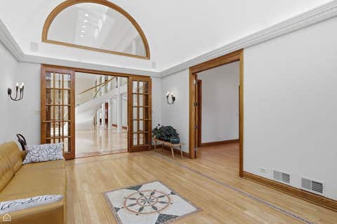 Tiny photo for 260 Beech Street, Highland Park, IL 60035 (MLS # 12659652)