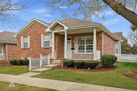 Photo of 9430 Georgetown Square, Orland Park, IL 60467 (MLS # 12598476)