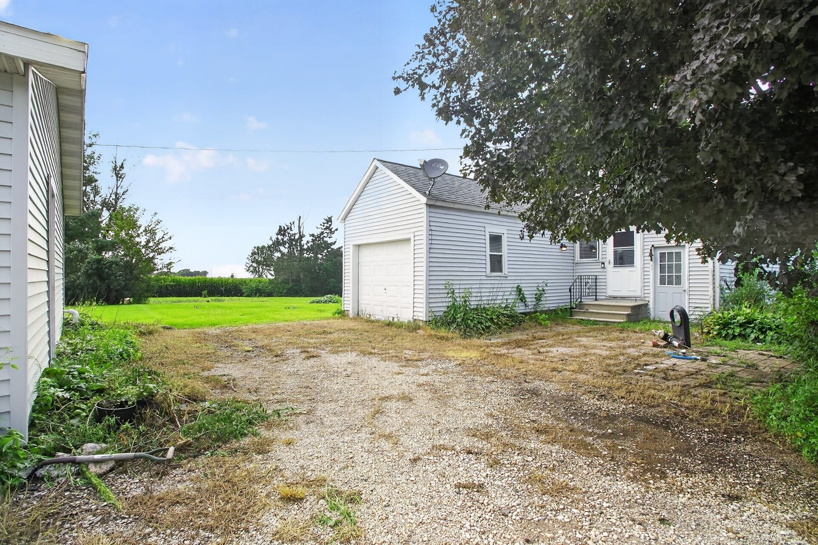 1112 N 33rd Road