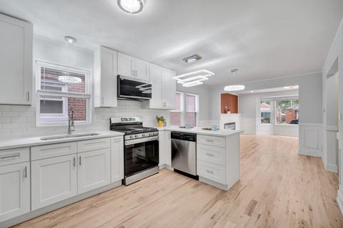 Tiny photo for 9722 S Ellis Avenue, Chicago, IL 60628 (MLS # 12709768)