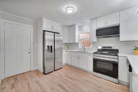 Tiny photo for 9722 S Ellis Avenue, Chicago, IL 60628 (MLS # 12709768)