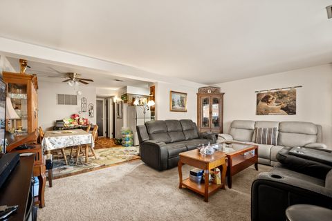 Tiny photo for 11016 S Keating Avenue #1B, Oak Lawn, IL 60453 (MLS # 12557497)