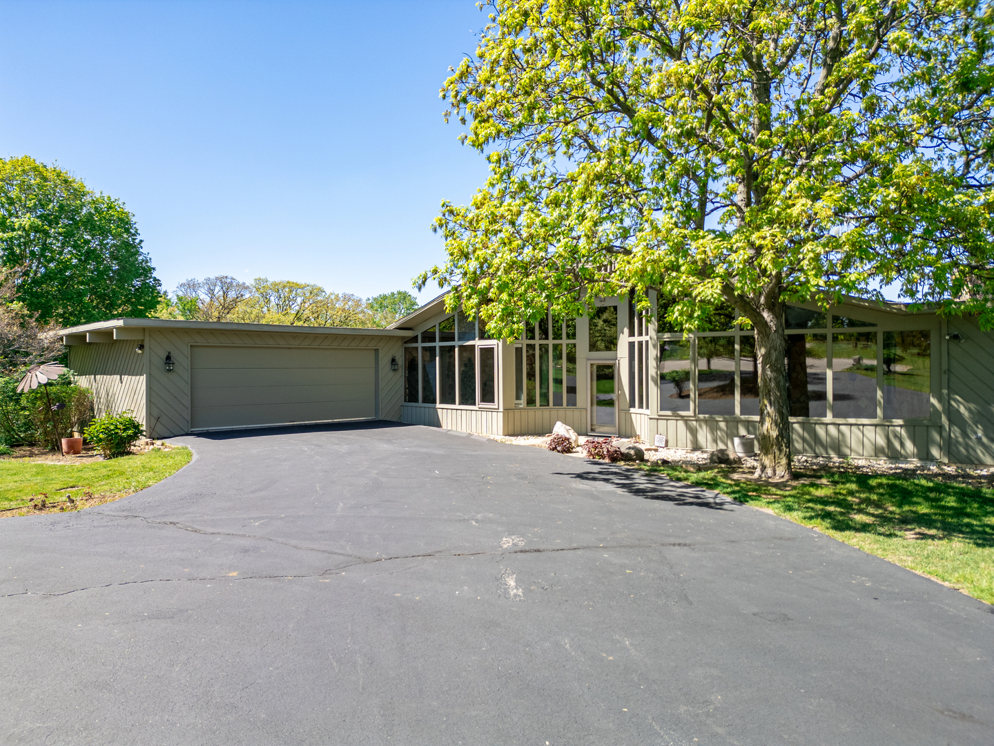 9737 Olas Lane