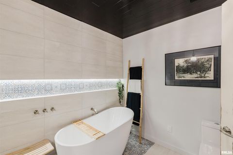 Tiny photo for 1502 NAGEL Drive, Marion, IL 62959 (MLS # QC4269704)