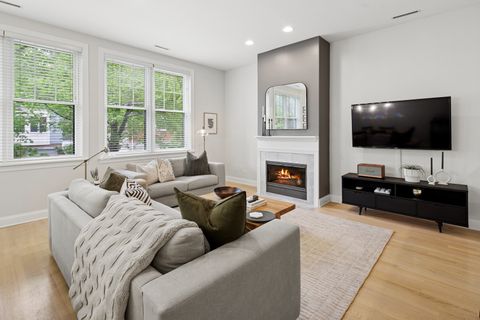 Tiny photo for 3121 N Orchard Street #2N, Chicago, IL 60657 (MLS # 12627188)